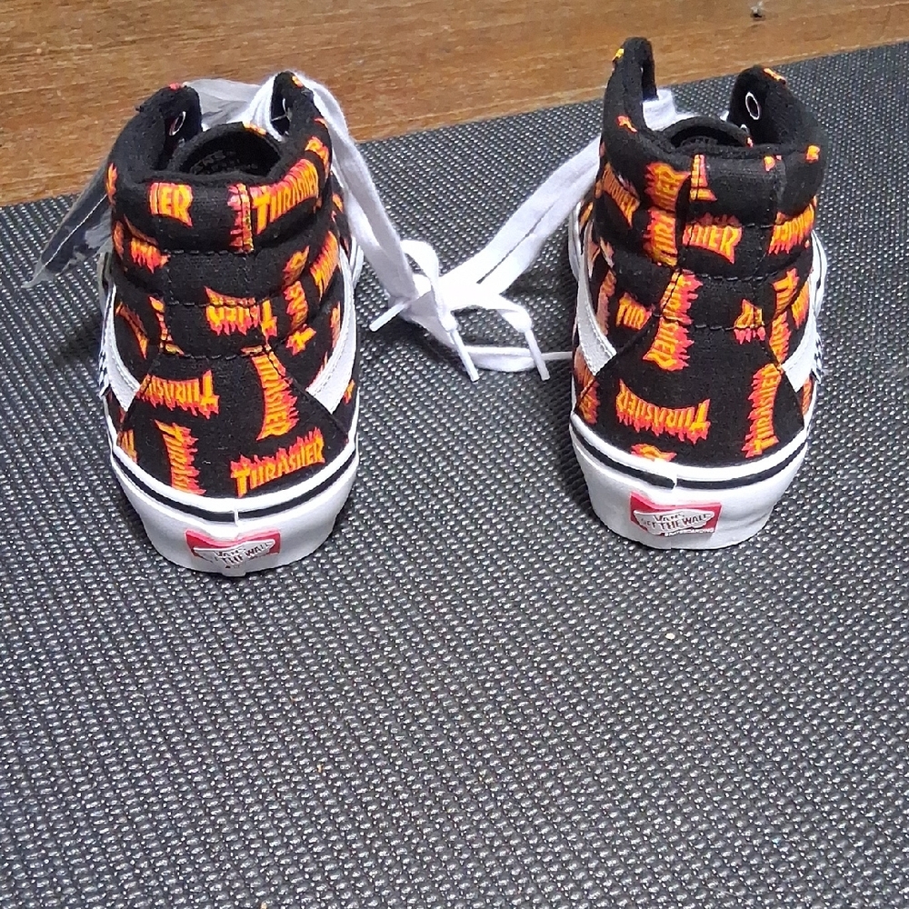 Vans "OFF THE WALL" "THRASHER FLAMES" High-Top SKATEBOARDING Sneakers - Picture 4 of 7